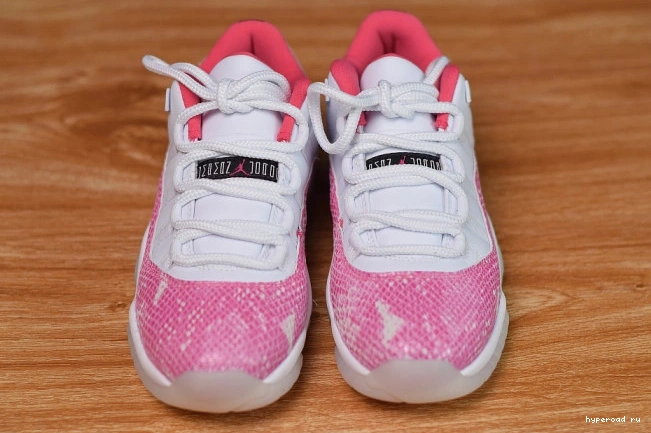 Air AH7860-106 Pink Snakeskin WMNS 11 Low Jordan 1022